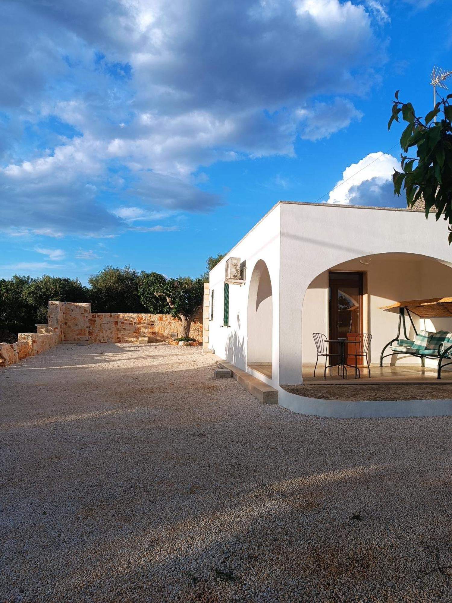 דירות מונופולי Demetra Trulli Experience מראה חיצוני תמונה